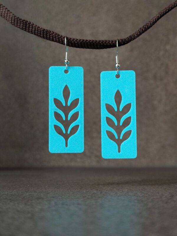 Elegant Leaf Design Earrings